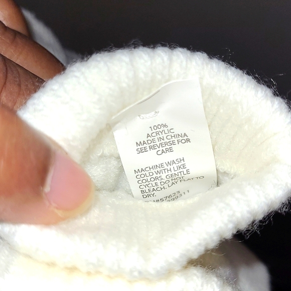 Girls 2-PC White/Pink Earmuffs Multi-Color Sequin Cat and Solid White Gloves NWT - Picture 8 of 8